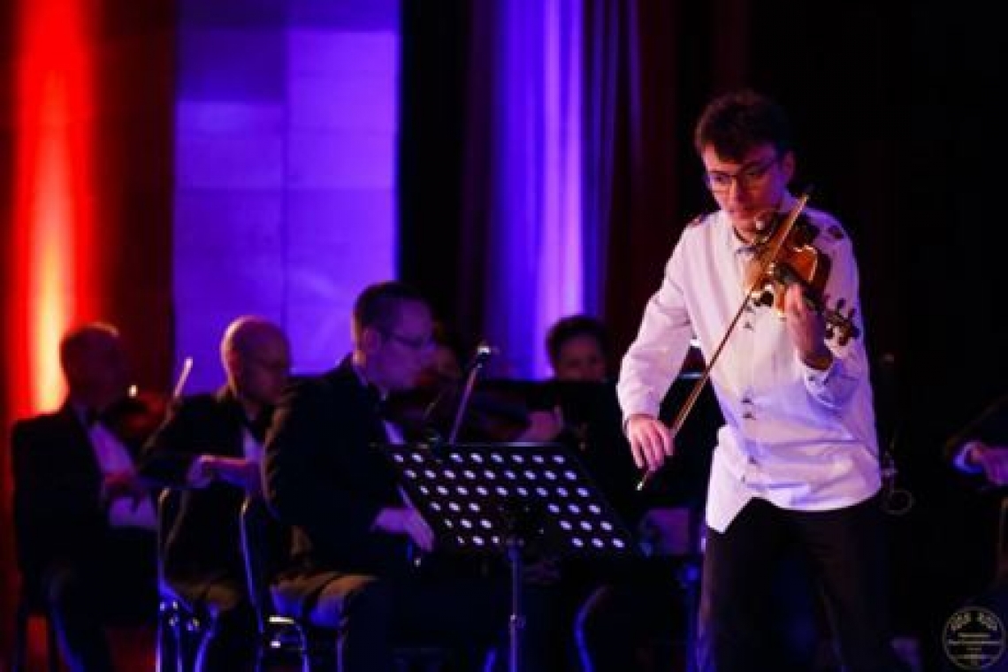 Proiectul ”Queen Classics” si rautatea unui artist minunat