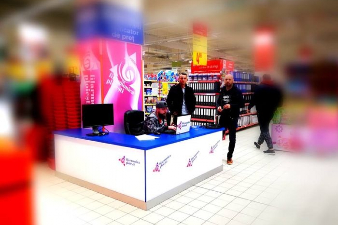 Îți faci cumpărăturile la Cora? De azi ai un stand unde se vând bilete pentru concertele Filarmonicii din Ploiești!