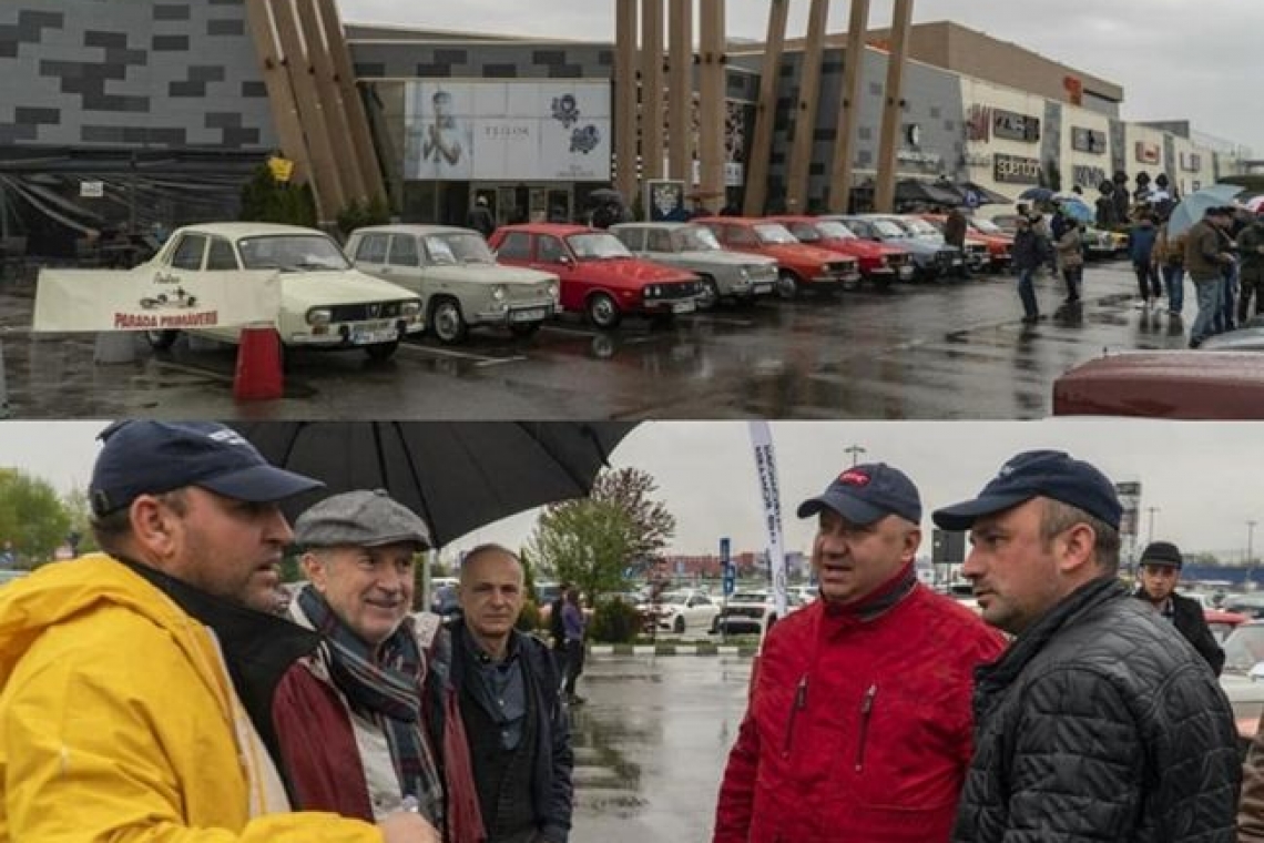 Adevărate bijuterii pe patru roți în parcarea de la Ploiești Shopping City