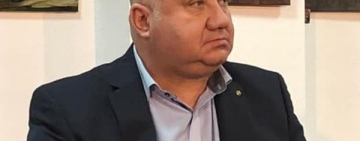 Cum l-a prins Ganea pe Dobre cu bolobocul spart și cu poza pentru propagandă?