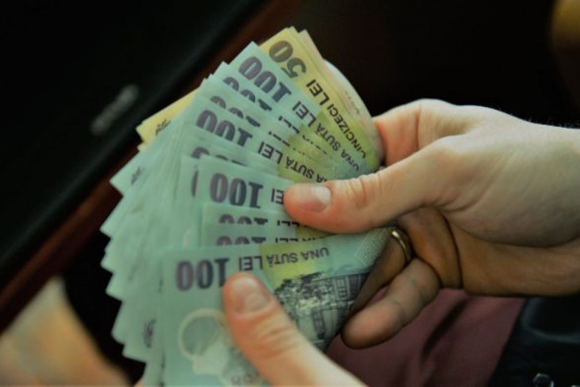 Social-democrații au reparat o mare nedreptate făcută dascălilor de către fostul guvern susținut de PDL și PNL