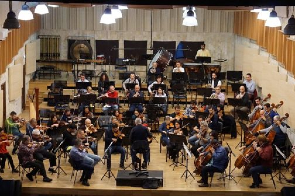 Gabriel Croitoru va cânta pe vioara lui George Enescu, joi seară, la Filarmonica din Ploiești