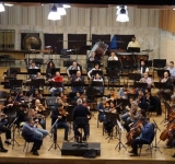 Gabriel Croitoru va cânta pe vioara lui George Enescu, joi seară, la Filarmonica din Ploiești