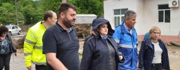 Vicepremierul și ministrul Apelor și Pădurilor au vizitat localitățile afectate de inundații din județul Prahova