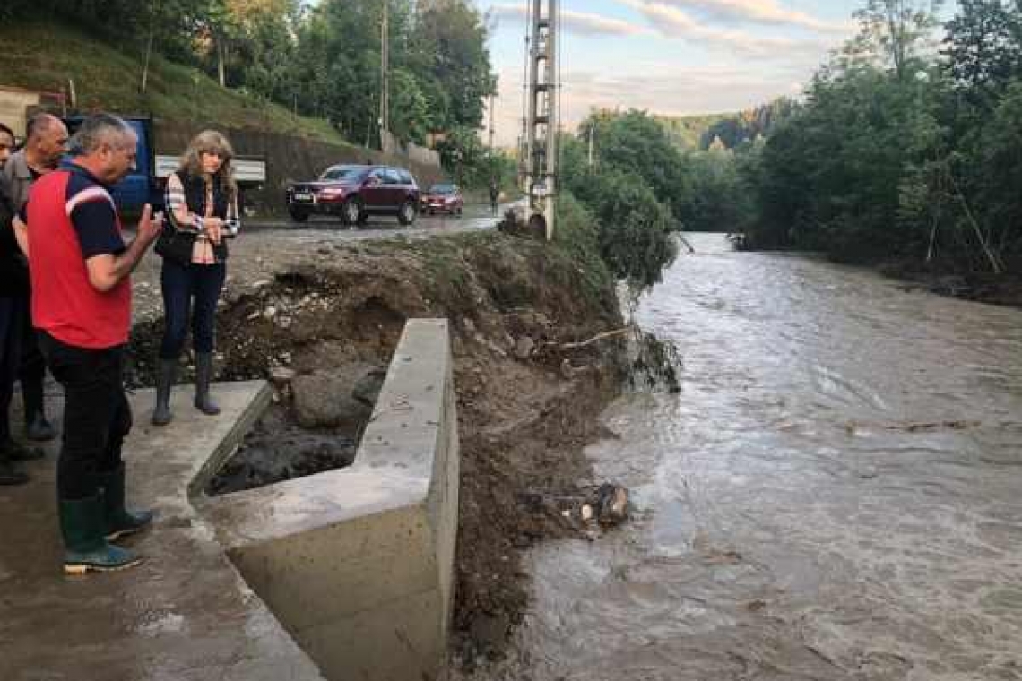 Ploile din această după-amiază au făcut ravagii în comunele Aluniș și Bertea