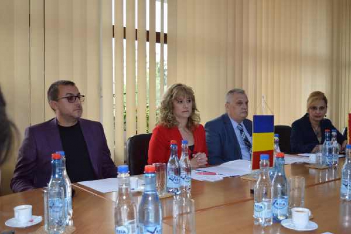 Delegație din China, în vizită la Prefectura județului Prahova