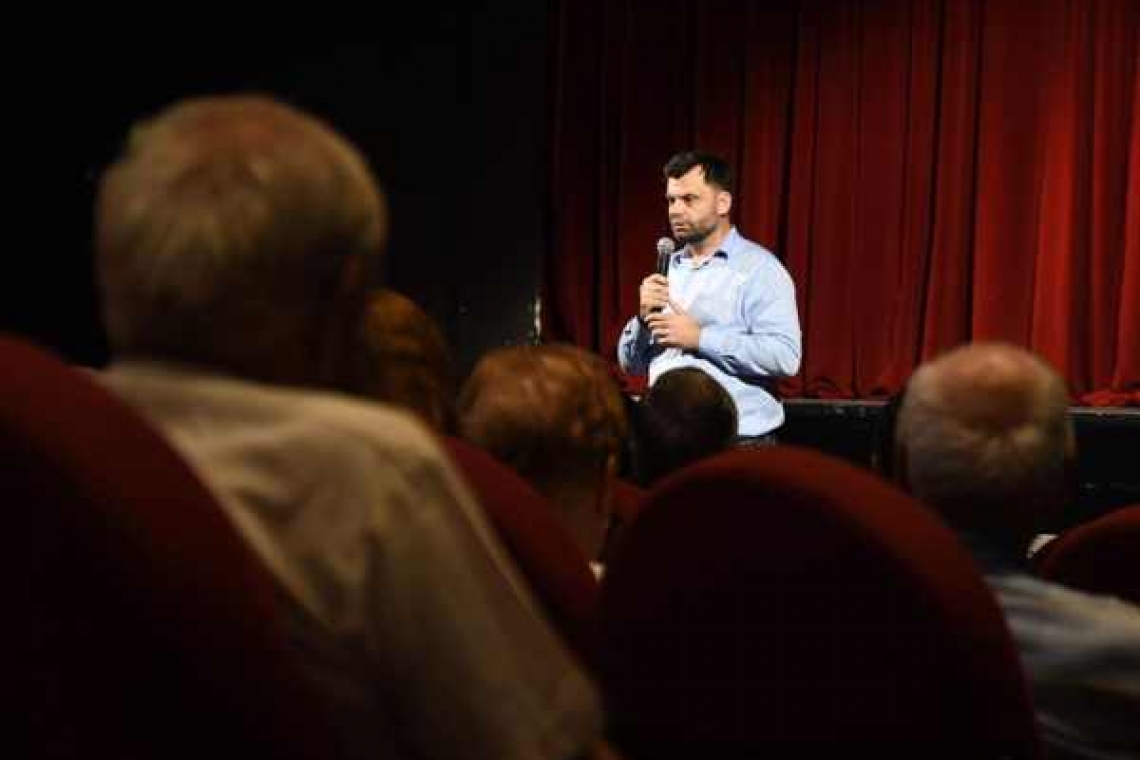 Primarul Adrian Dobre vrea să rezilieze contractul cu operatorul de salubritate