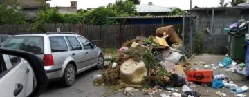 Orașul sufocat de gunoaie începe să scoată fața spre lumină