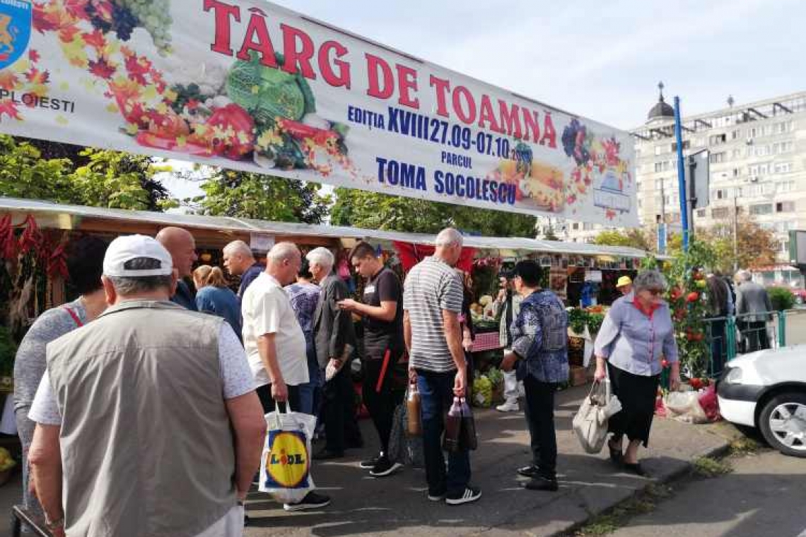 Atracție maximă în centrul Ploieștiului! Târgul de Toamnă de la Hale a fost luat cu asalt de ploieșteni