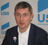 Cam așa arată Dan (Error) Barna, candidatul USR și PLUS pentru Cotroceni!
