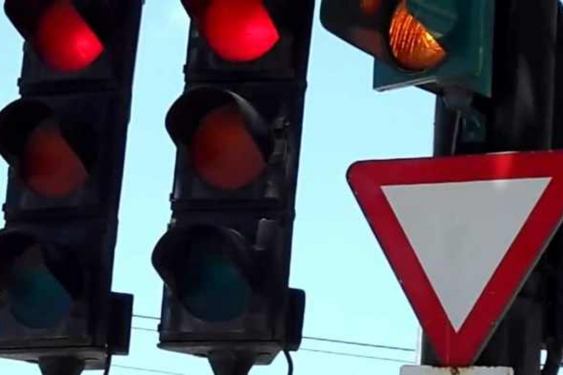 Atenție șoferi! De mâine se lucrează la semafoarele din Ploiești!