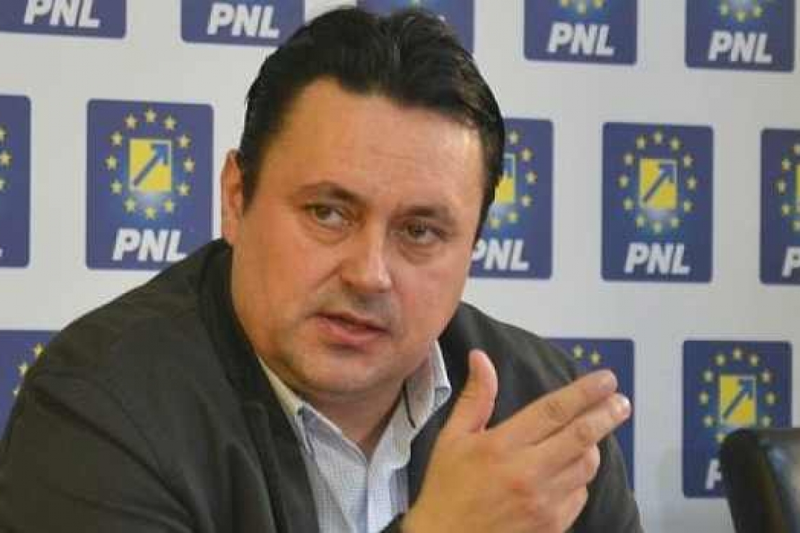 Vom avea ”Primari la Cuțite” pe malurile Dâmbului?