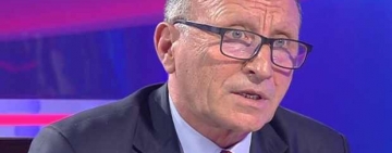 După ce tăiem porcul, începem să tăiem și capete (în partid)