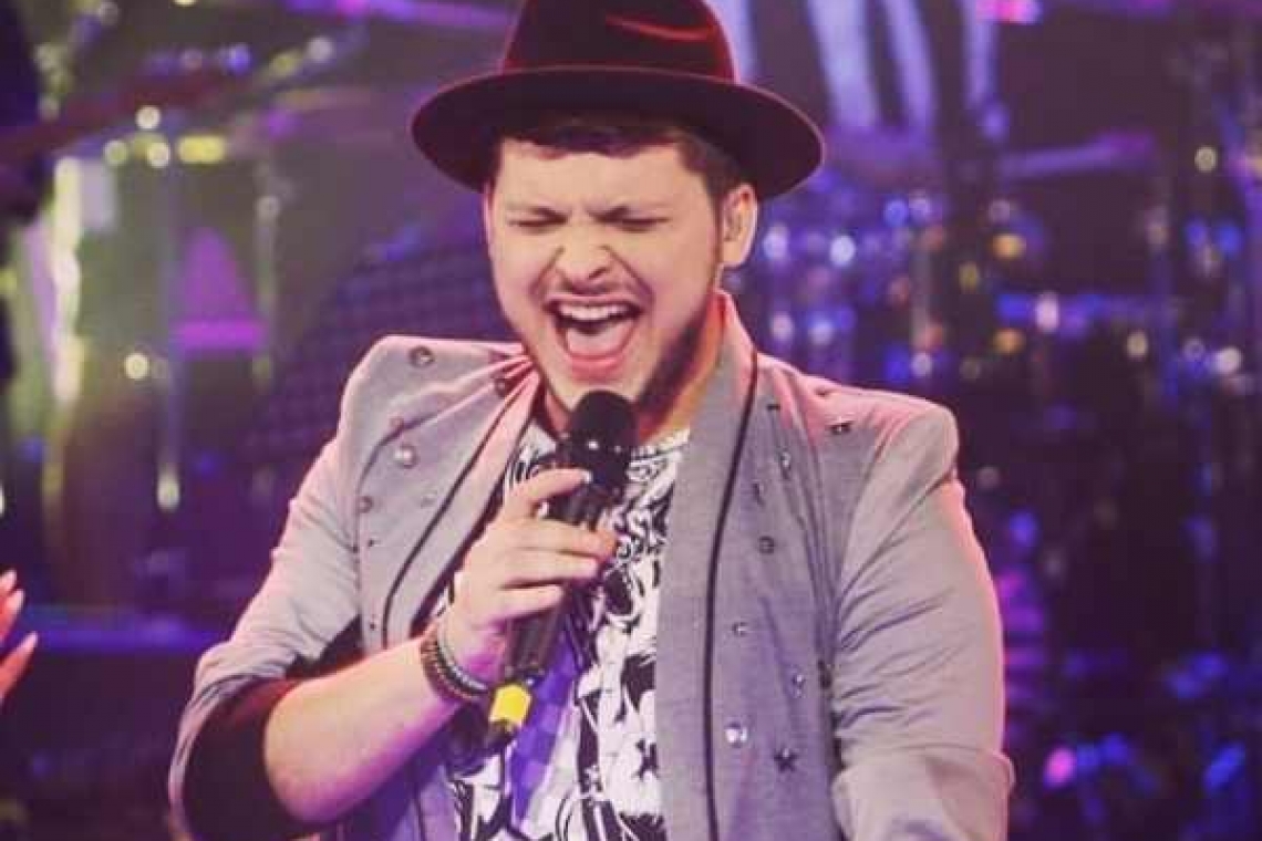 Merge mai departe! Bogdan Dumitraș, artistul Filarmonicii din Ploiești a convins la Vocea României