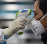 Cine profită de panica provocată de coronavirus?