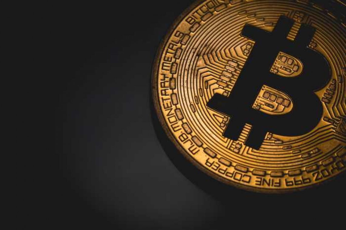 Un consilier local ploieștean face bani din tranzacționarea bitcoin