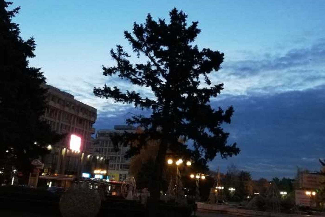 Ceva mai relaxat dar cu mască obligatorie pe figură! Așa arată Ploieștiul la o rată de infectare de 1,5 la mia de locuitori!