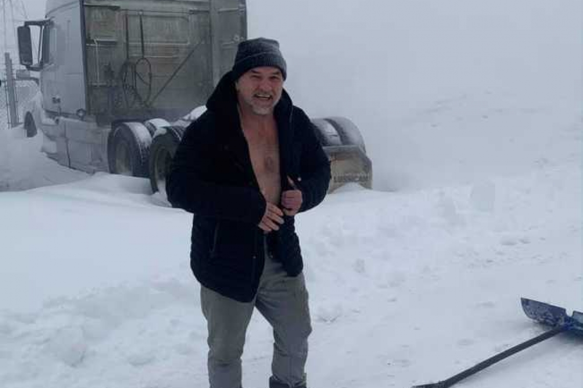 This is Sparta! Doroftei a trecut la lopată în Canada