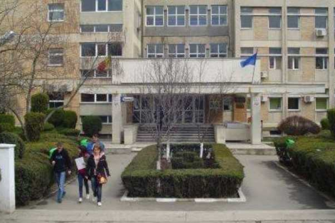 Se urmărește schimbarea rectorului UPG Ploiești?