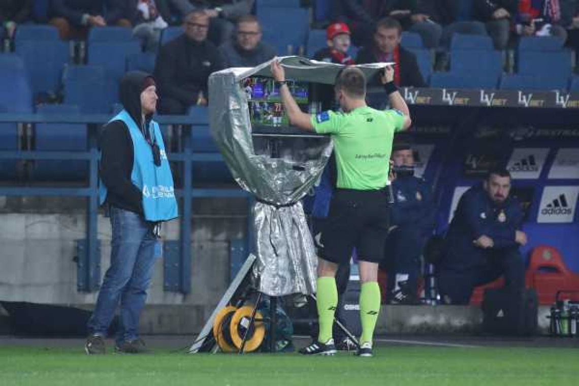Din 2018 ne chinuim să introducem arbitrajul video în fotbalul românesc