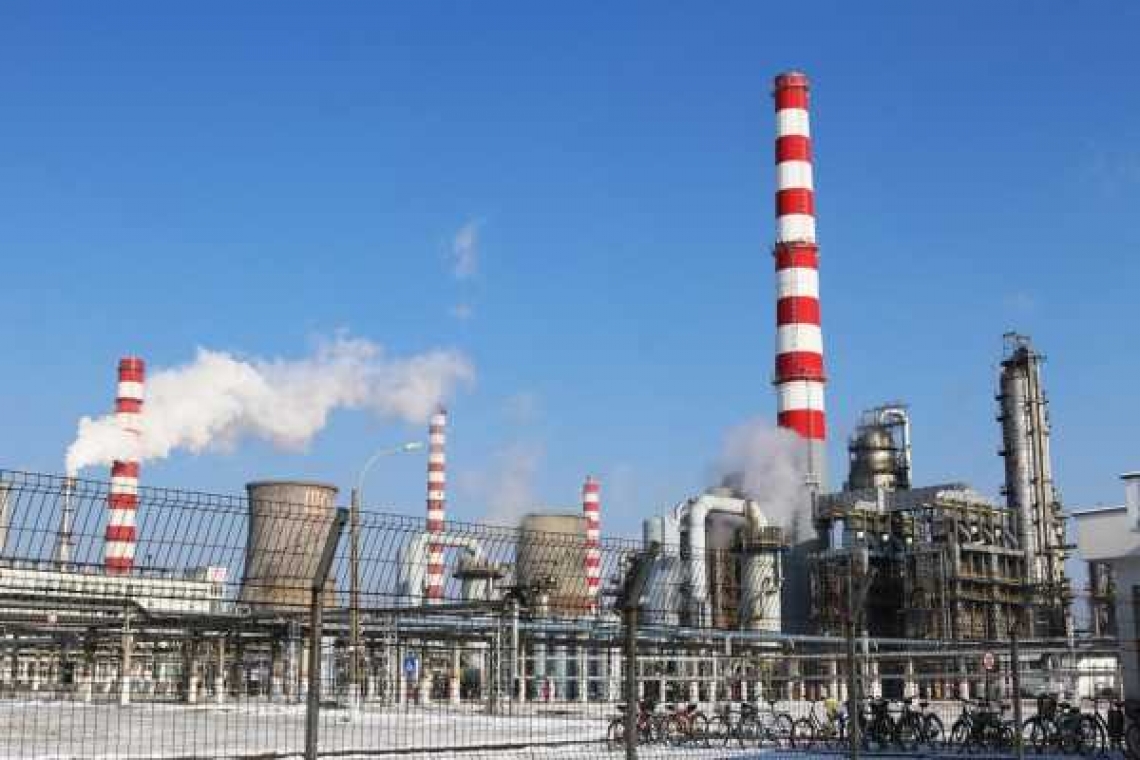 Rafinăria Petrotel Lukoil a început repornirea după revizie